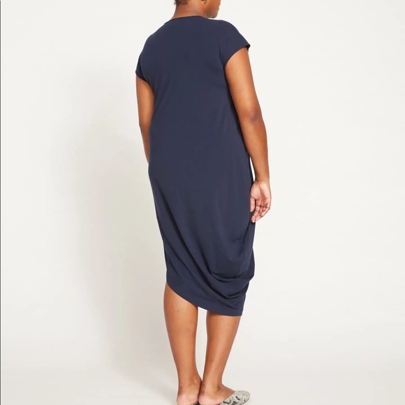 Brand new with 🏷️ 🔳Universal Standard: Iconic Geneva Dress (Navy) - Picture 9 of 11